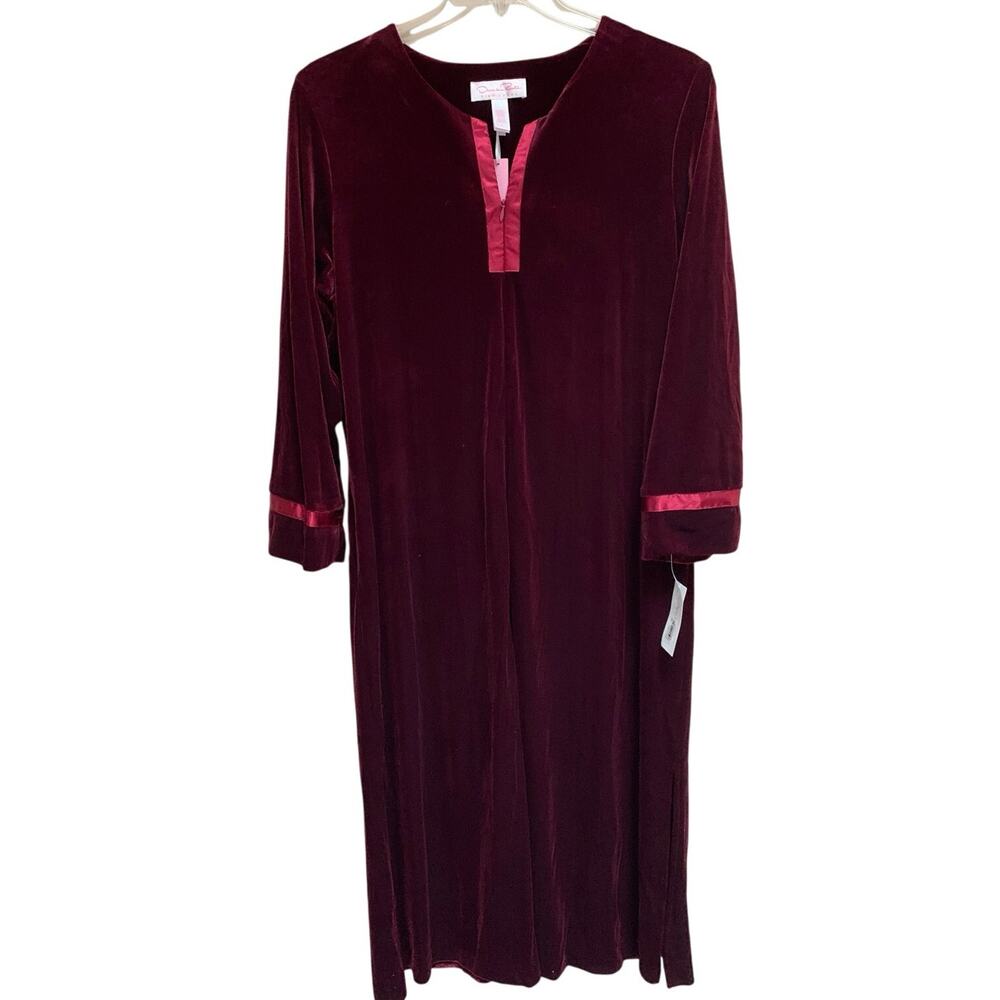 Woman's Full Length 1/2 Zip Oscar de la Renta House Coat 1/2 Zip Wine Color L - Picture 1 of 6
